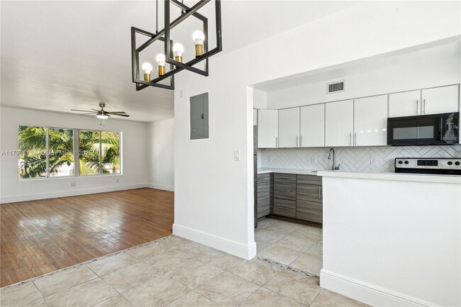Photo - 820 83rd St Unidad 4 Rental