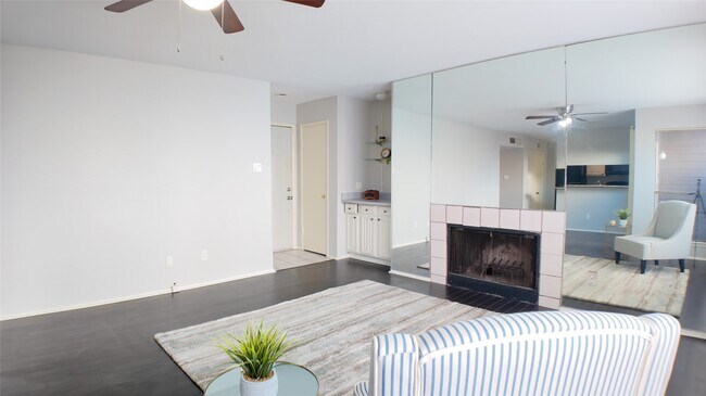 Photo - 8020 Braesmain Dr Unit 1603