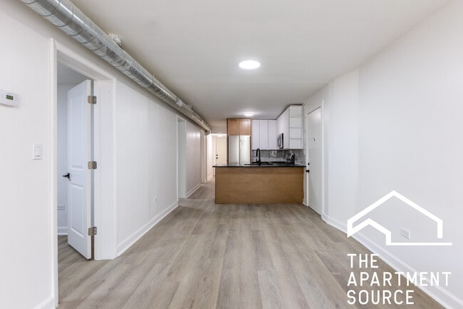 Building Photo - 1849 S Kedzie Ave Unit g