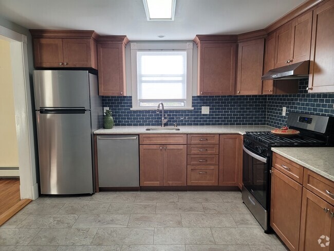 Building Photo - 35 Grove Rd Rental