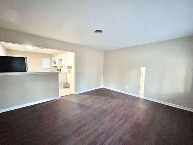 Photo - 6450 Raymond Dr