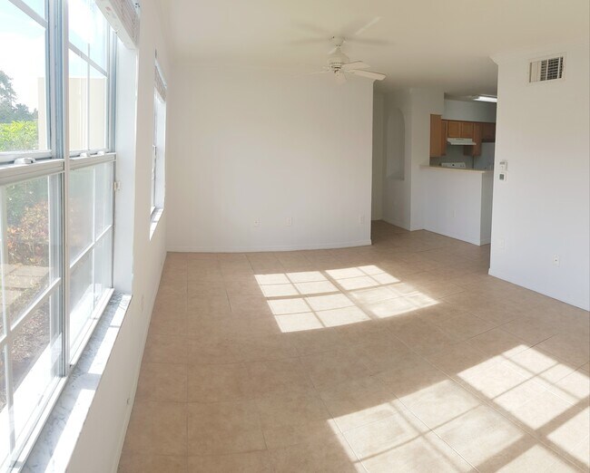Photo - 1040 Villagio Cir Unit #103