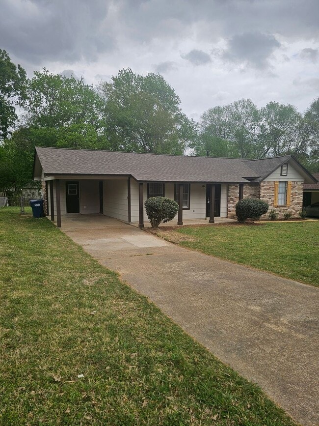 Photo - 6620 Forestgate Rd