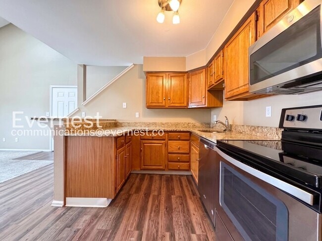 Photo - 12043 W Cross Dr Unit APT 301