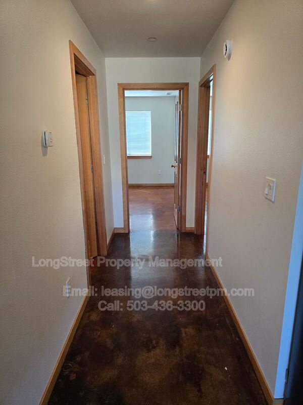 Photo - 132 SW Avery Ave