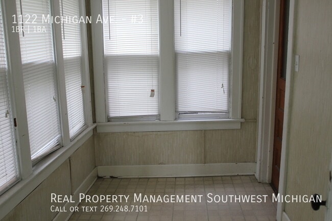 Photo - 1122 Michigan Ave Unit #3
