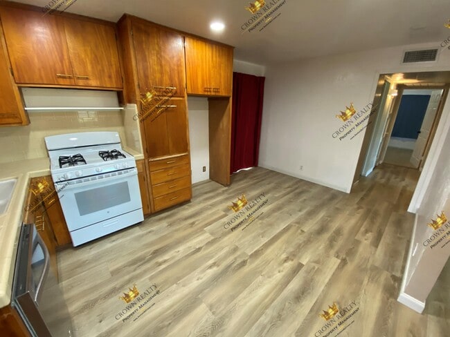 Photo - 1173 E Sierra Ave