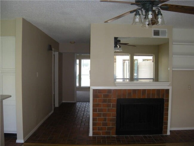 Photo - 2110 Rio Grande St Unit 302