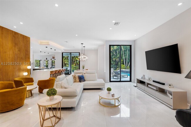 Photo - 6586 NW 97th Dr