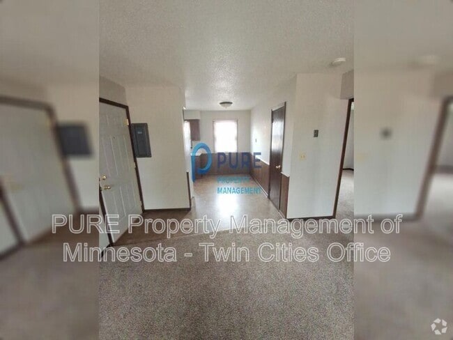 Building Photo - 19065 Lena Ave Unit 4 Rental