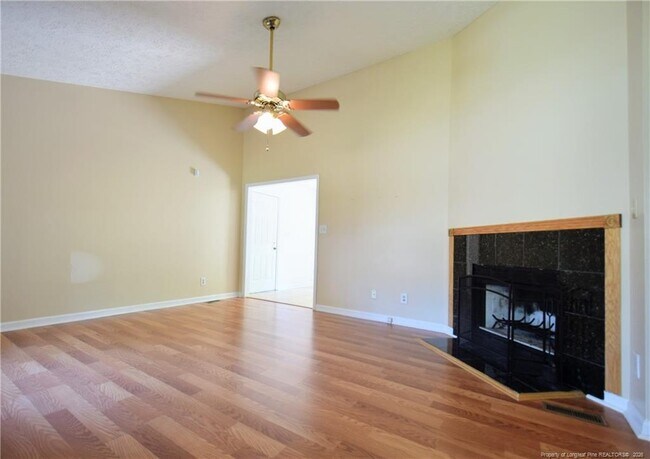 Photo - 5050 Summer Ridge Rd