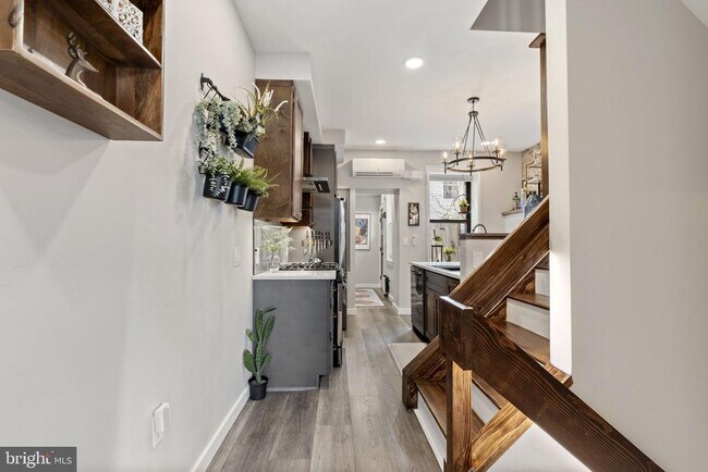 Photo - 526 E Thompson St