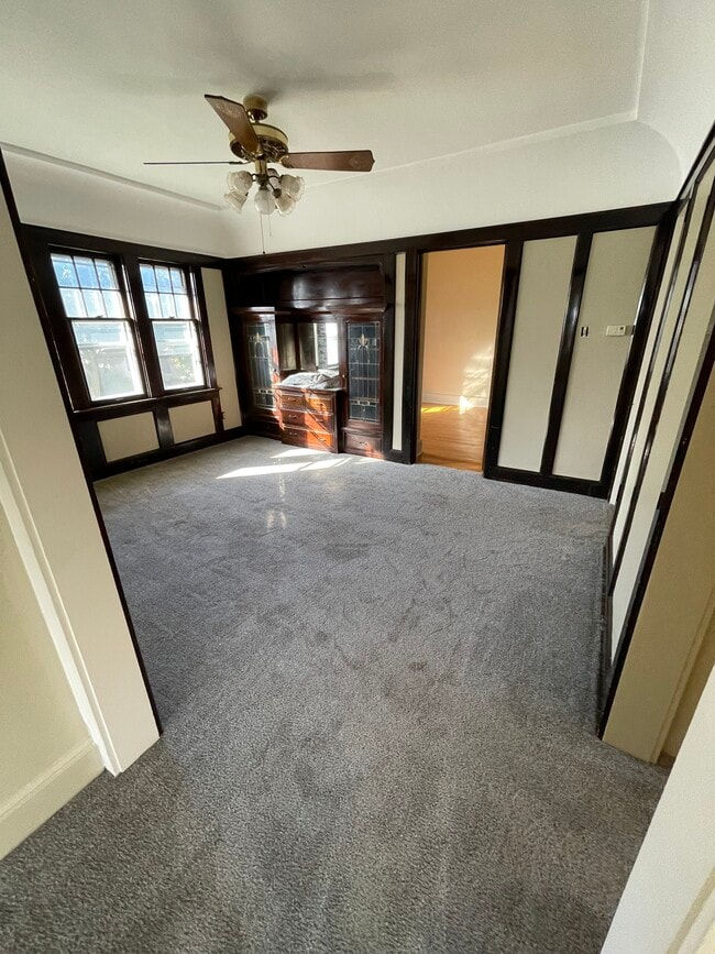Dining room - 5724 W Vliet St Unit Apt 3