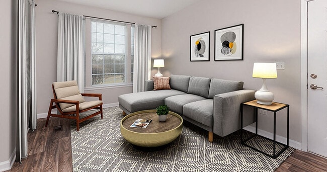 Photo - z-100125-Aurora at Summerfield Apartments