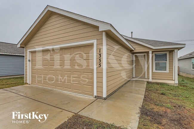 Photo - 1335 White Willow