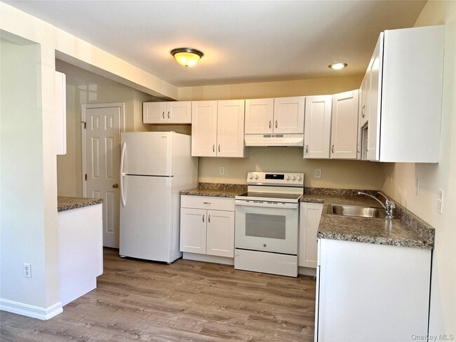 Photo - 176 Myrtle Ave Unidad A