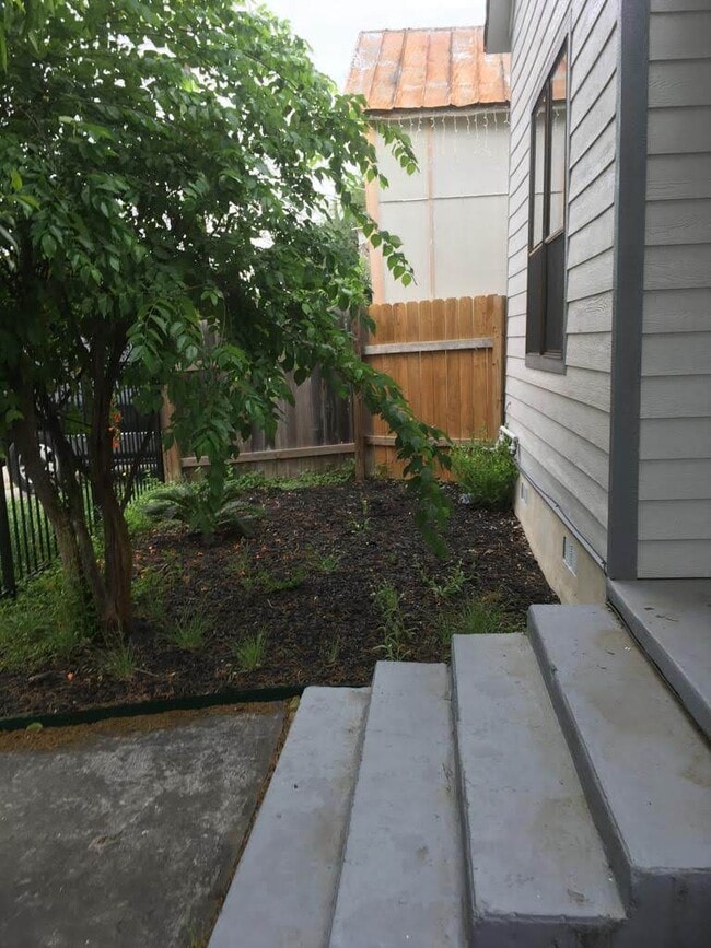 126 Cactus St