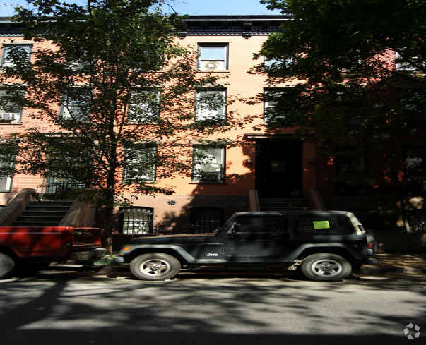 Photo - 155 Bergen St Apartments