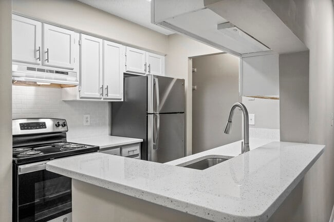 Kitchen- Recently renovated unit - Ellevate St. Ives Apartments