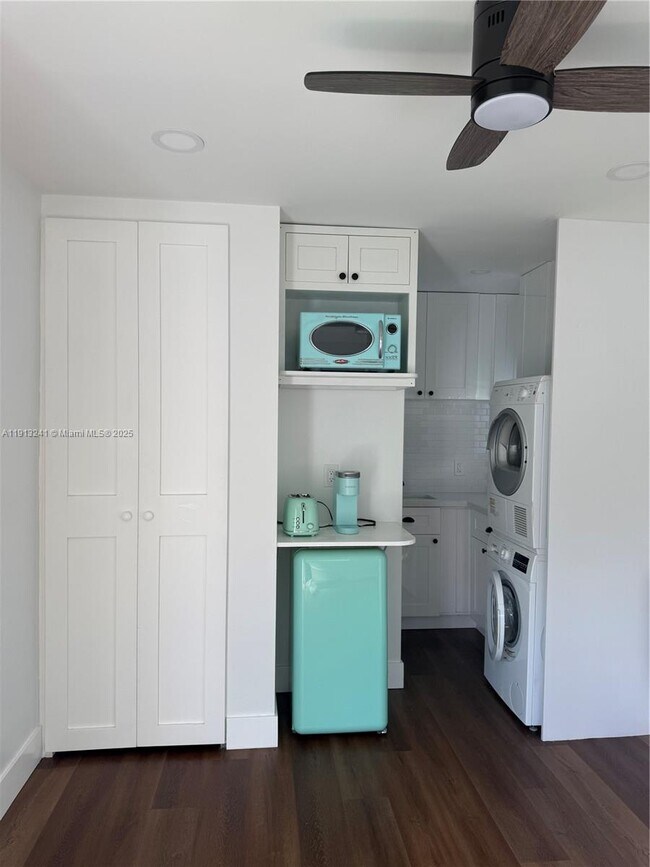 Photo - 5636 NW 4th Ave Unit Studio