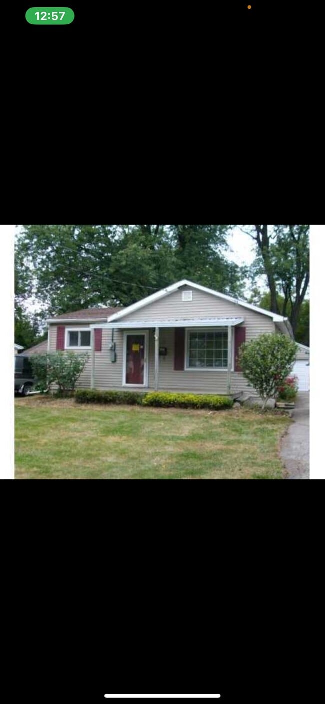 Building Photo - 125 E Rouse St