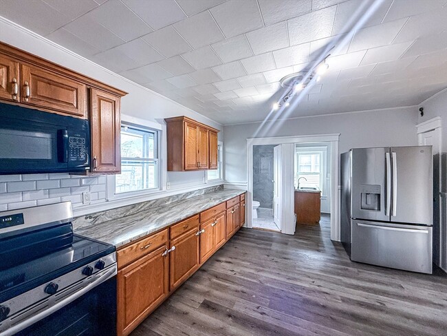 Photo - 18 Ellsworth St Unit 3