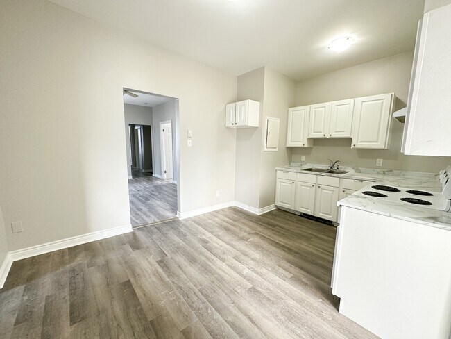 Photo - 10 Cedar St Unit 10 Cedar #3