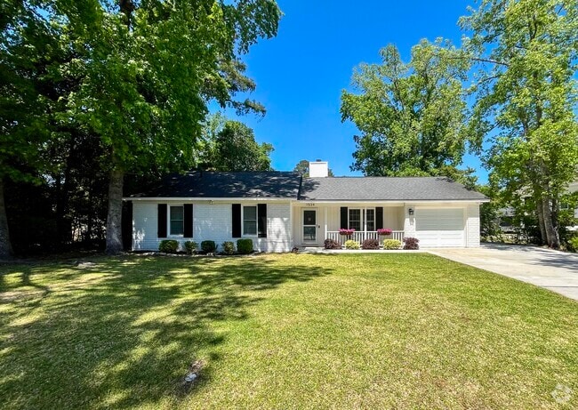 Building Photo - 1534 Kentwood Cir Rental