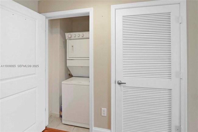 Photo - 10 Aragon Ave Unit 818