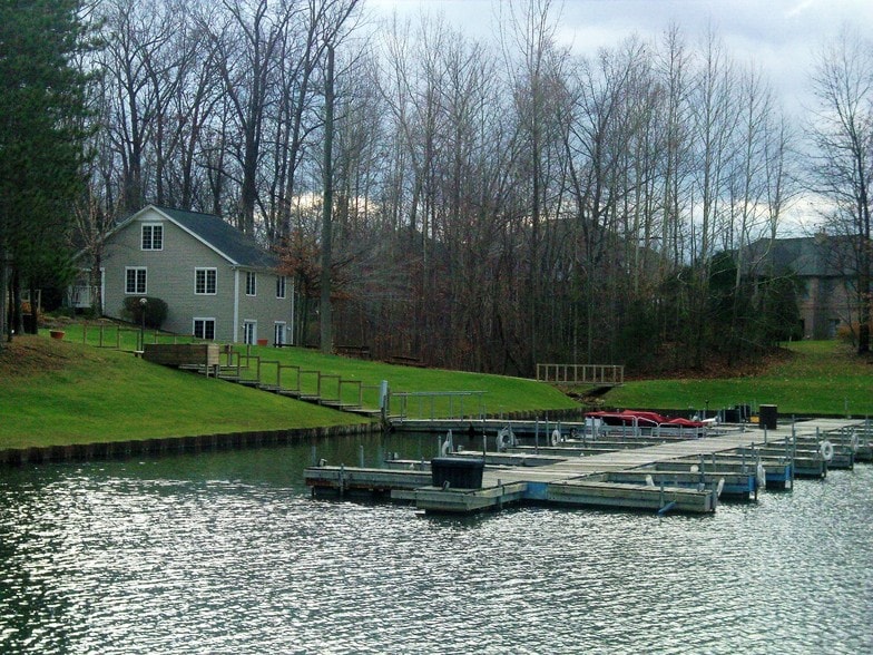 east lake woods
