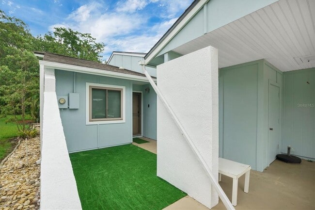 Photo - 455 Prestwick Pl Unidad 455