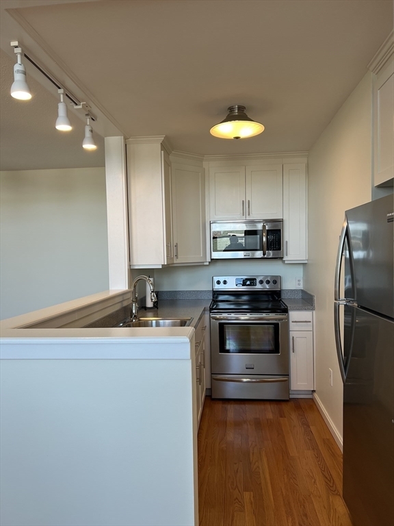Building Photo - 80 Beaumont St Unit 204 Rental