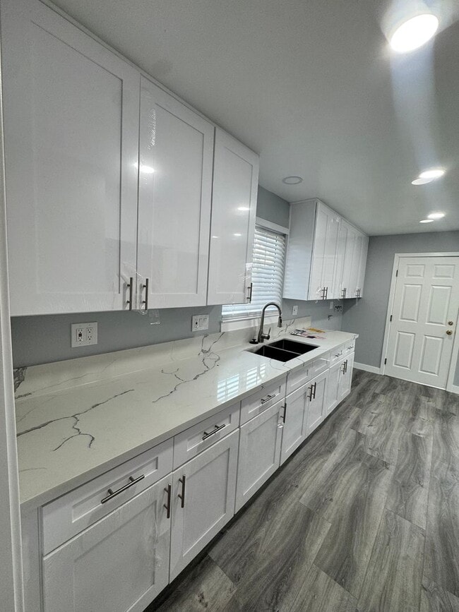 Photo - 11645 Goldendale Dr