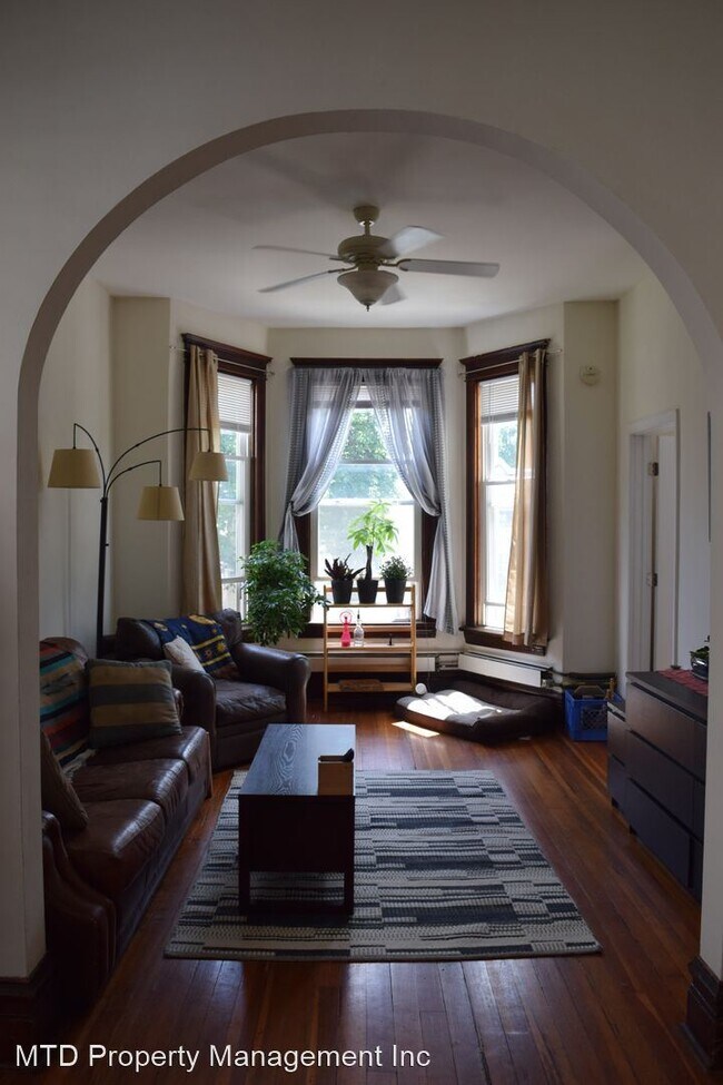 Photo - 2926 N Ridgeway Ave