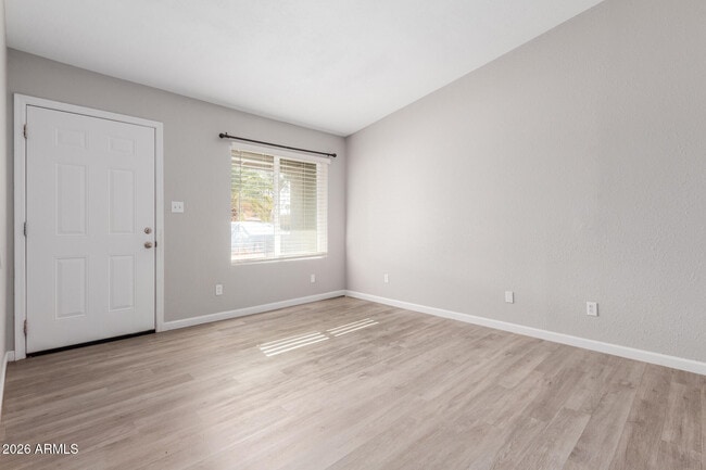 Photo - 4530 E Camino Cir Unidad 1