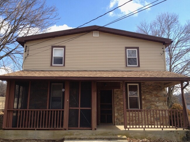 Building Photo - 6906 Tollgate Rd Unit Apt# 1