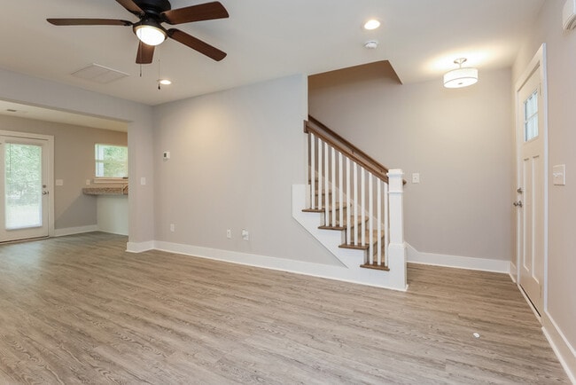 Photo - 1156 Biering Rd