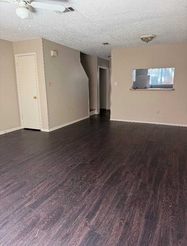 8911 GSRI Ave Unit 1307