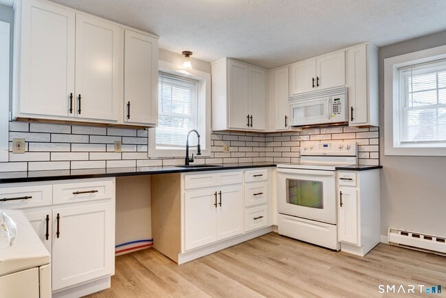 Photo - 8 Maple Ave Unit 2E
