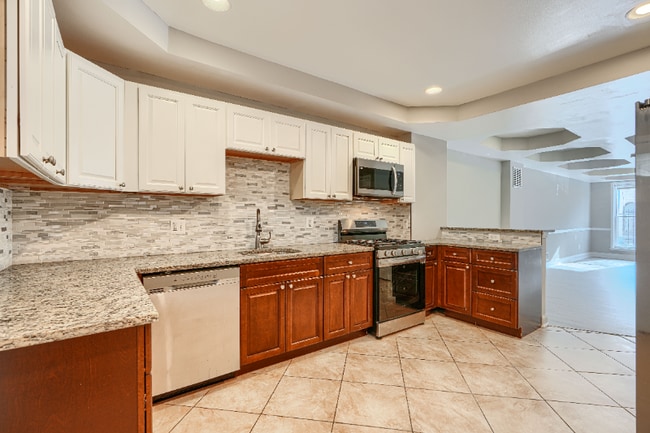 Building Photo - 2514 Jefferson St