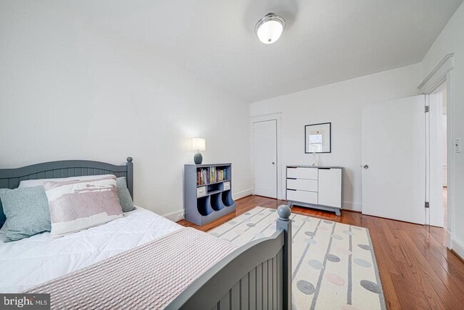 Photo - 4823 9th St NW