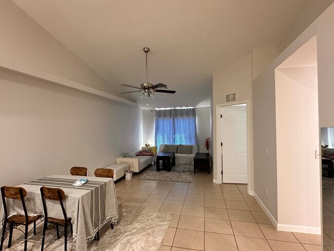 Photo - 1246 SE 8th St