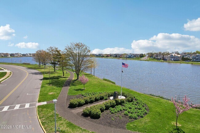 Photo - 1850 Fernwood Rd