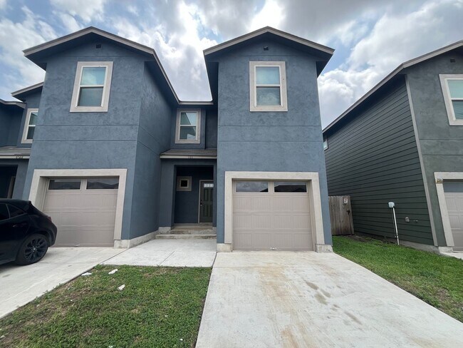 Photo - 6522 Marcel Wy