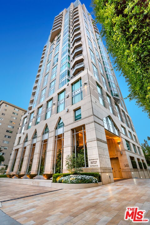 Photo - 10727 Wilshire Blvd Unit 202