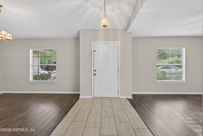 1648 Glen Laurel Dr