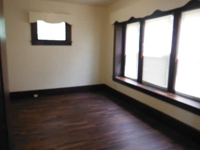 Photo - 1364 Stark Ave SW