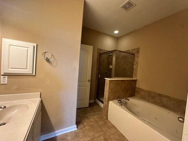 Photo - 1122 Glenwood Canyon Ln