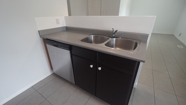 Photo - 276 Elgin Mills Rd W Unit 2