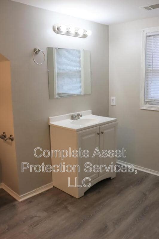 Photo - 412 Wabash St